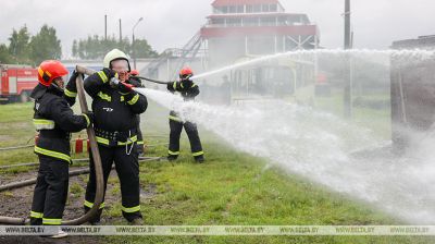 „Jeden dzień z Ministerstwem Sytuacji Nadzwyczajnych”: praktyczne warsztaty dla dziennikarzy i blogerów odbyły się w powiecie borysowskim 