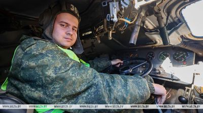  Od życia cywilnego do umiejętności wojskowych. Jak w Peczach przygotowuje się specjalistów dla wojska 
 