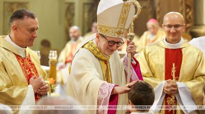 Specjalny wysłannik papieża przewodniczył liturgii podczas uroczystości z okazji 100-lecia diecezji pińskiej 