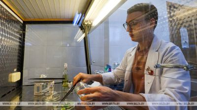 Białoruscy naukowcy tworzą innowacyjne preparaty dla medycyny i rolnictwa  