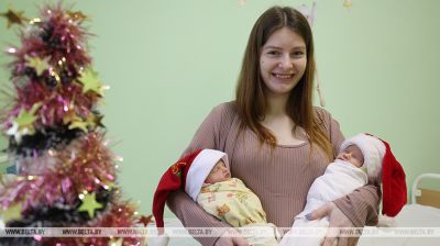 Prawdziwy noworoczny cud. W Witebsku pogratulowano mamom, które urodziły dzieci w przeddzień święta 
