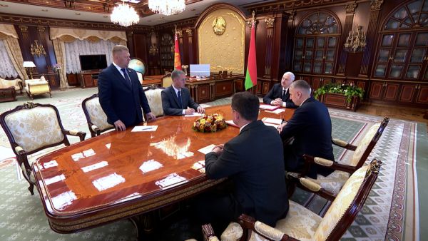 Nowe kierownictwo w BMZ, w Homlu i powiecie mozyrskim. Szczegóły decyzji kadrowych Prezydenta