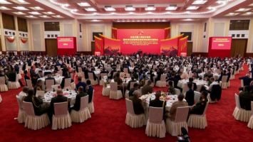 Łukaszenka wziął udział w uroczystym przyjęciu na cześć szefów delegacji w imieniu Przewodniczącego Chińskiej Republiki Ludowej Xi Jinpinga i jego małżonki Peng Liyuan