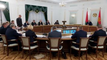 Łukaszenka polecił zminimalizować wszelkie ryzyko w okresie żniw