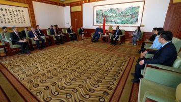 Łukaszenka proponuje Chinom budowę na Białorusi kompleksów szklarniowych do uprawy kwiatów