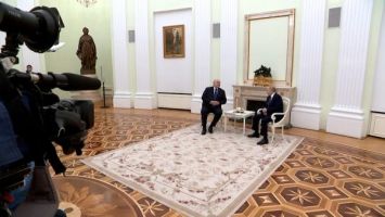 Łukaszenka zaproponował Putinowi omówienie szeregu kwestii regionalnych